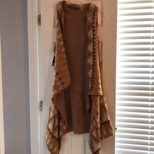 Sleeveless Tribal Print Knit Cardigan